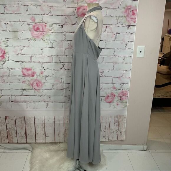 Fame and partners halter mock neck medium gray gown - Picture 6 of 8